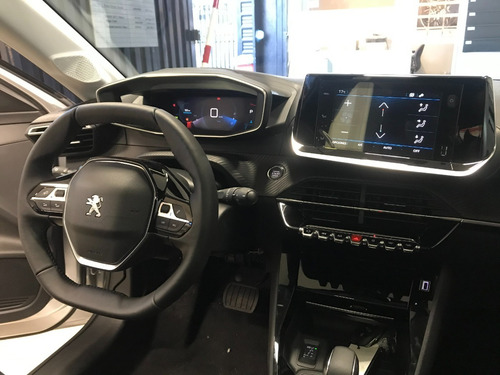 Imagen 15 de 16 de Peugeot 208 1.6 Allure Tiptronic