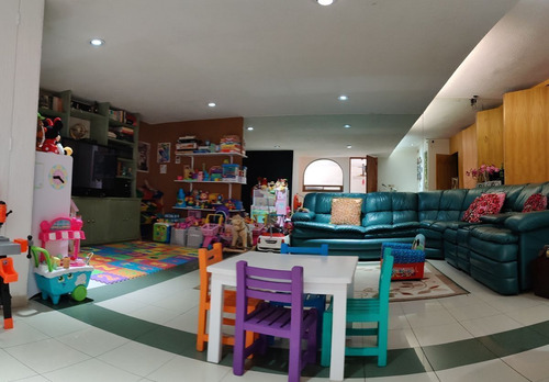 En Venta Excelente Casa En Conjunto En Lomas De Las Palmas (v)