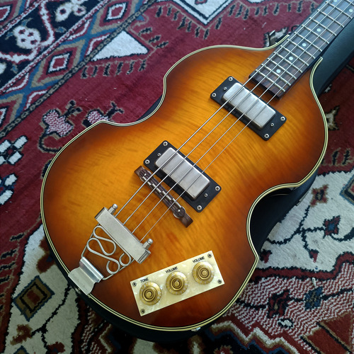 Bajo Electrico Epiphone Viola Bass ( Hofner, Ibanez, Squier) Diestro Amarillo Barnizado 4 (Usado)