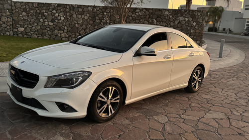 Mercedes-Benz Clase CLA 1.6 180 Cgi Mt
