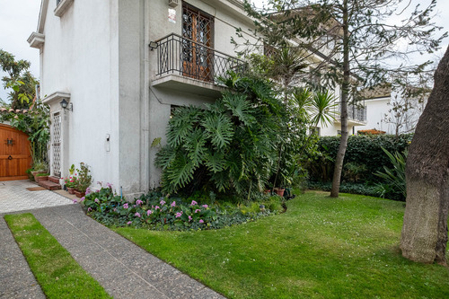 Linda Ley Pereira 3 Pisos. Jardín (casa Ortúzar)