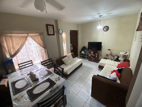 Casa En Orquideas Con Amplio Terreno Cerca Del Nuevo Mall Del Norte