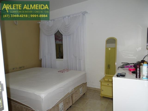 Imagem 14 de 15 de Casa No Bairro Centro Em Porto Belo Sc - 1299