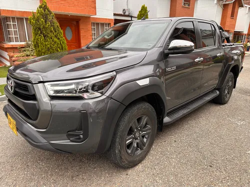 Toyota Hilux 2.4 Diesel automática