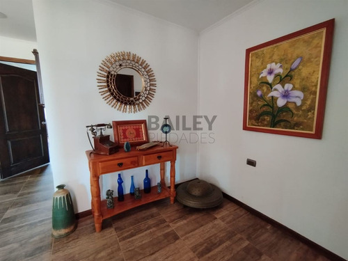 Venta Parcela, 5 Dormitorios. Mas Cabaña De 60 Mt2 Limache