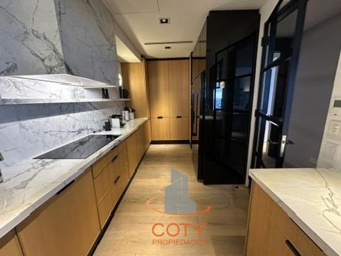 Puerto Madero Sls Lux Tower- Venta 4 Ambientes Dependencia