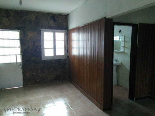 Imagen 6 de 19 de Casa En Venta Con Renta - 2 Dormitorios - 1 Baño - Andres Gomez - Malvin