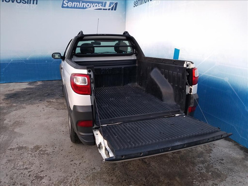 Imagem 7 de 11 de Strada 1.4 Mpi Hard Working Cs 8v Flex 2p Manual