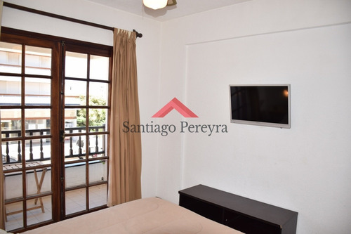 Apartamento En 1 Dormitorio En Península - Ref: 6348