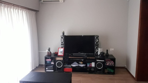 Imagen 8 de 16 de Excelente Chalet En Dos Plantas En Bernal Centro Oportunidad!!!