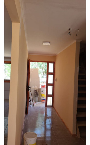 Parcela Con Hermosa Y Amplia Casa Nueva En Condominio Los Ce