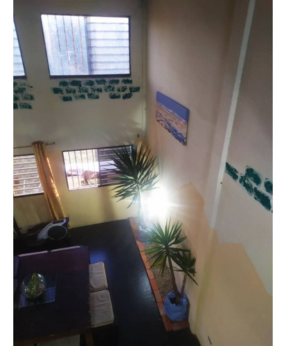 Vendo Casa 100 M2 1h/1b/10p Bosque De La La Lagunita