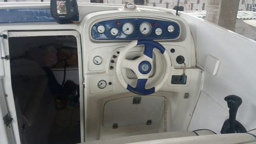 Lancha Angra 30 Coral