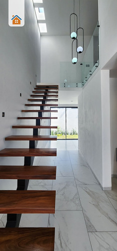 Casa Nueva En Venta En Albaterra Residencial, Colima. Recamara En Planta Baja.
