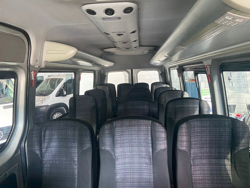 Imagem 10 de 10 de Sprinter 515 2019 Prata 20+1 Lugares Completa!