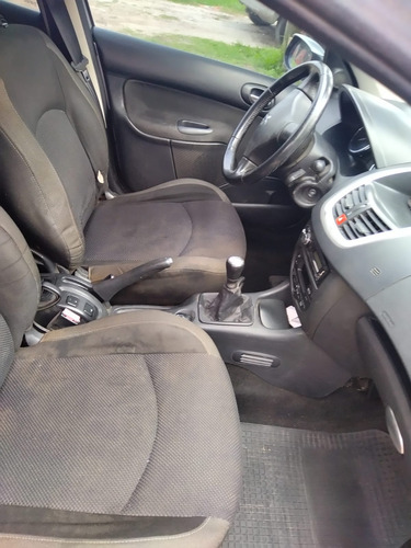 Peugeot 207 2.0 Sedan Xt Hdi