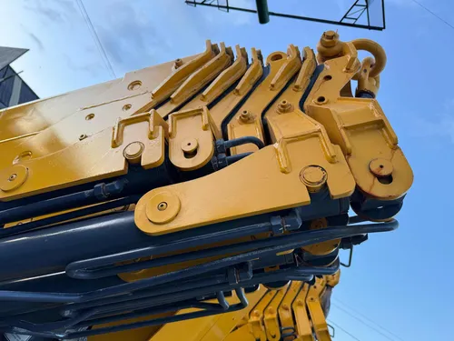 Grúa Articulda Xcmg 660a.6 Con Capacidad Máxima 33 Tn