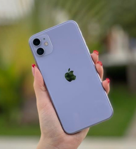 Apple iPhone 11 (64 Gb) - Morado (Usado)