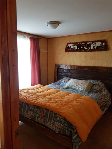 **acogedora Cabaña Con Piscina A Puerta Cerrada**
