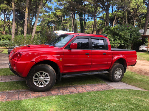 Mitsubishi L200 2.5 Sport Hpe Cab Doble 4x4