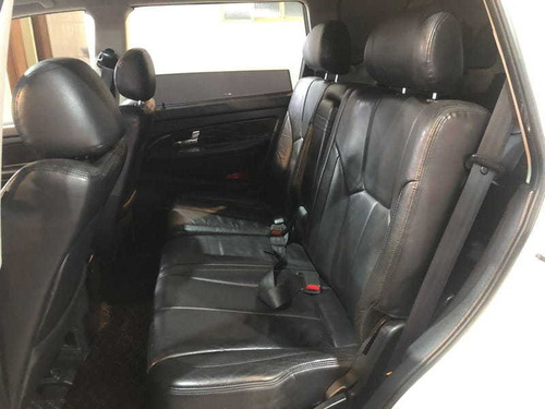 Imagem 14 de 15 de Ssangyong Rexton Ii 270 4x4 Xdi 2.7 4p 2010