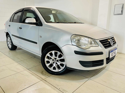 Imagem 9 de 14 de Volkswagen Polo Sedan 2009 1.6 Vht Total Flex 4p