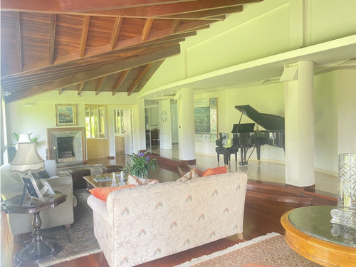 Alquilo Casa En La Lagunita