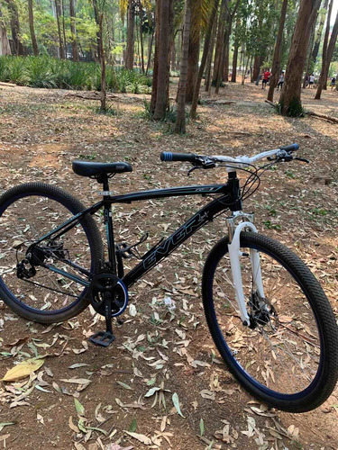 Imagem 1 de 7 de Bicicleta