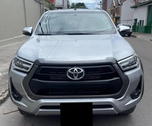 Toyota Hilux 2.4 Diésel 4X4
