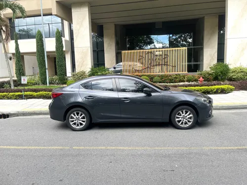 Mazda 3 2.0 Prime
