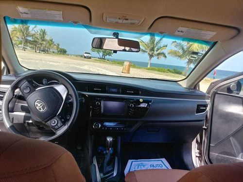 Imagen 13 de 14 de Toyota Corolla 2014