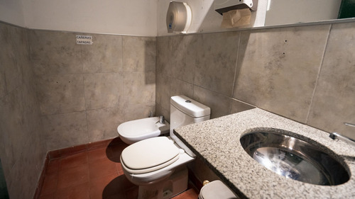 Imagen 13 de 29 de Edificio A La Venta En La Plata