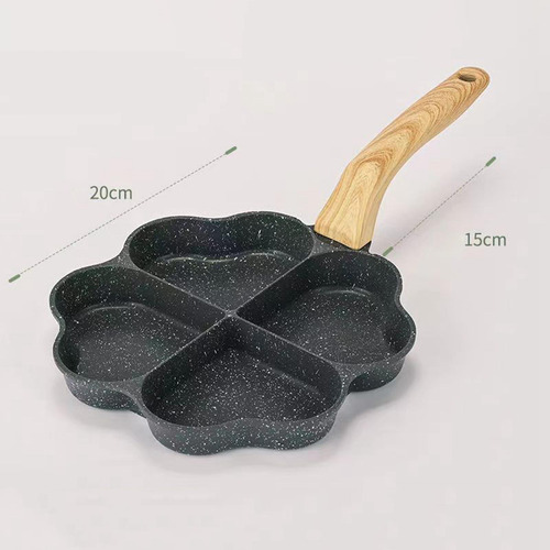 Panelas Fritas Para Café Da Manhã, Panelas De Coração