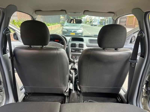 Imagen 11 de 15 de Renault Clio 2016 1.2 Style U