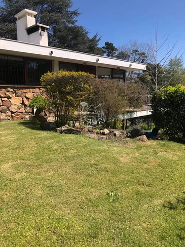Excelente Oportunidad Para Desarrollo Inmobiliario, Playa Mansa, Punta Del Este.