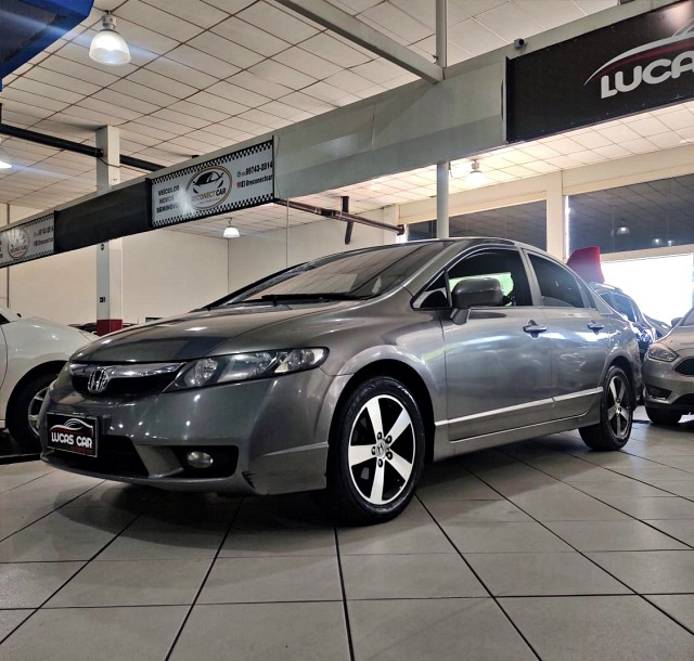 Honda Civic 1.8 Lxs Flex 4p