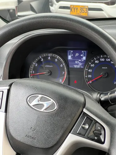 Hyundai Accent 1.3 Gl 5 p