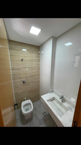 Casa De 3 Quartos Com Piscina, Residencial Porto Seguro