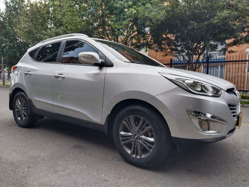 Hyundai TUCSON IX-35 2.0l 164 hp 4x2