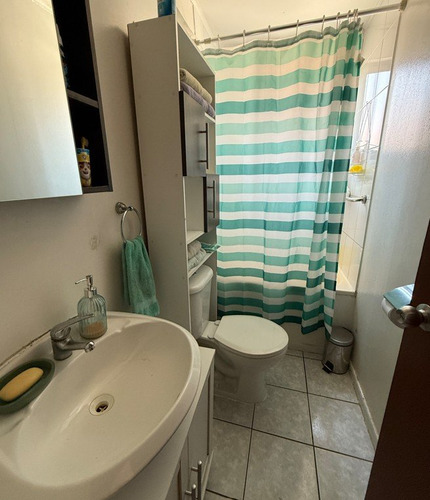 Casa De 2 Pisos, 2d+1d, Ubicada En Psje Don Luis De Zañartu,