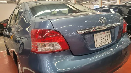 Toyota Yaris 1.5 Premium Sedan At