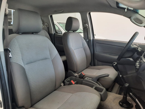 Toyota Hilux 4x4 2.5 Tdi Cab Doble Dx Pack 2014 Financio