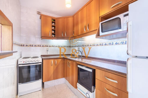 Imagen 15 de 23 de Apartamento De Dos Dormitorios En Venta Reciclado En Venta