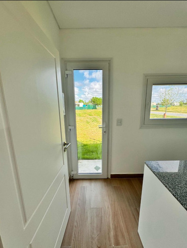 Venta De Casa En El Naudir A La Laguna