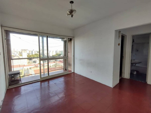 Venta Departamento Dos Ambientes Parque Patricios Balcón Esp