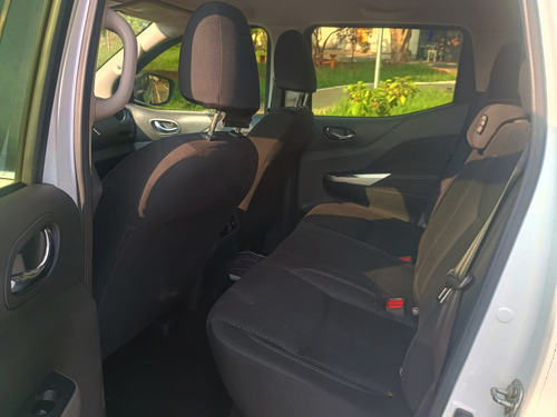 Nissan Frontier 2.3 Attack Cab. Dupla 4x4 Aut. 4p