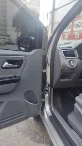 Volkswagen Suran 1.6 Highline Msi 110cv 2015