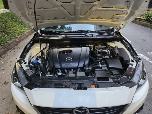 Mazda 3 2.0 Touring At