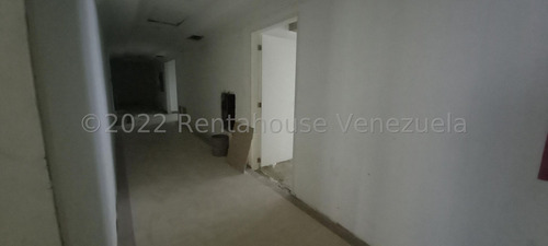 Imagen 4 de 8 de Oficina En Alquiler En Las Mercedes Avm W