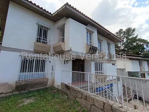 Se Vende Casa En Prados Del Este
